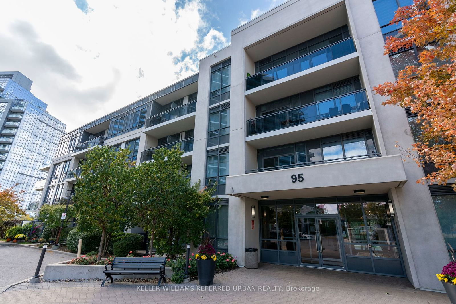 The Fountains Condos, Vaughan, Toronto