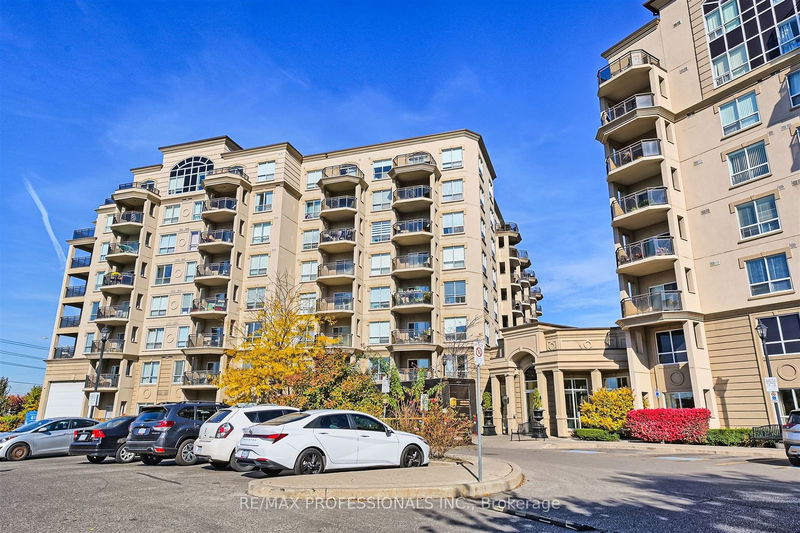 8 Maison Parc Crt, unit 217 for sale