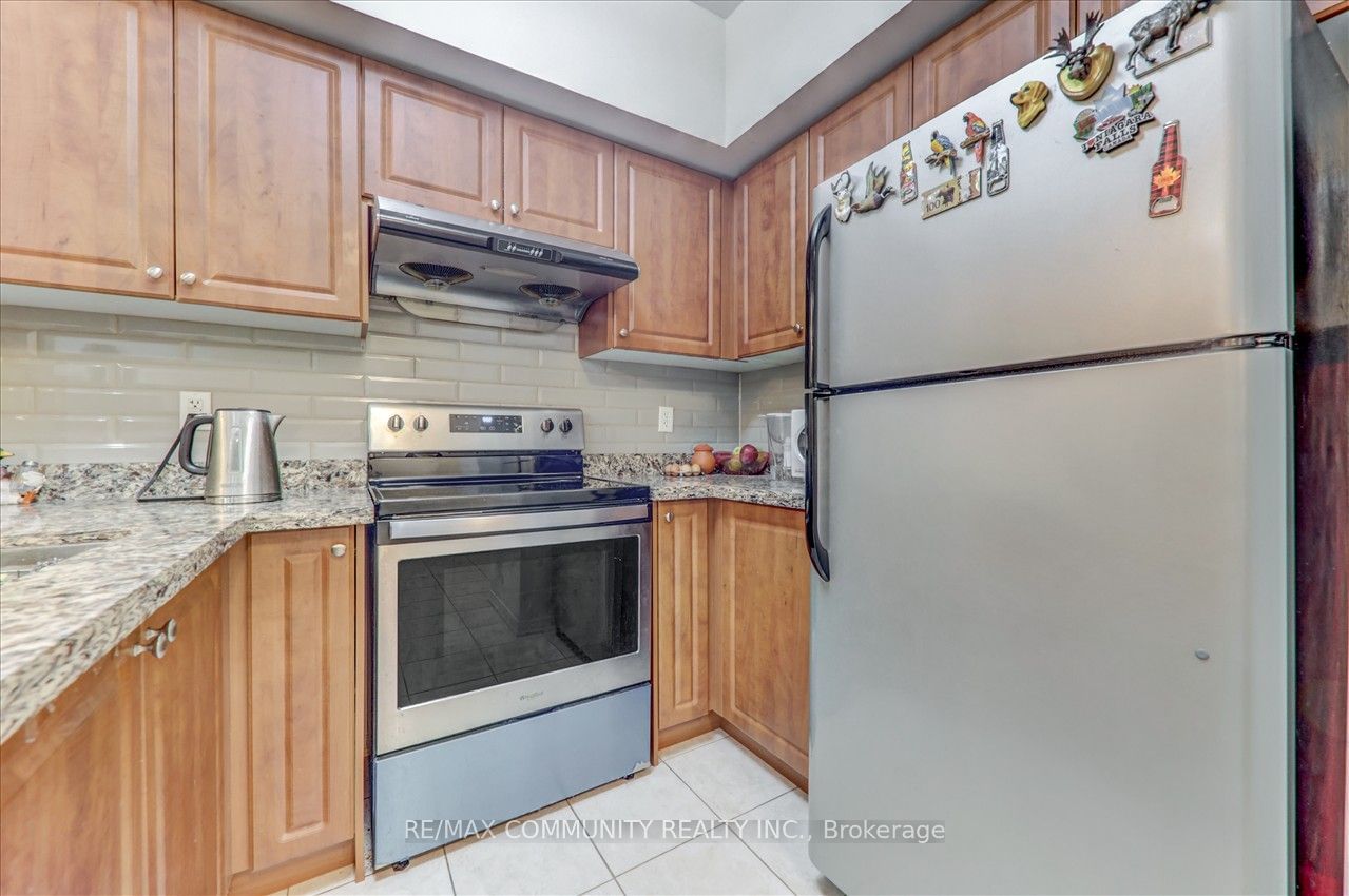 9431 Jane St, unit 308 for sale