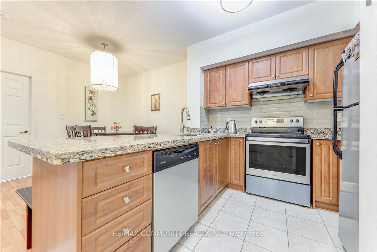 9431 Jane St, unit 308 for sale