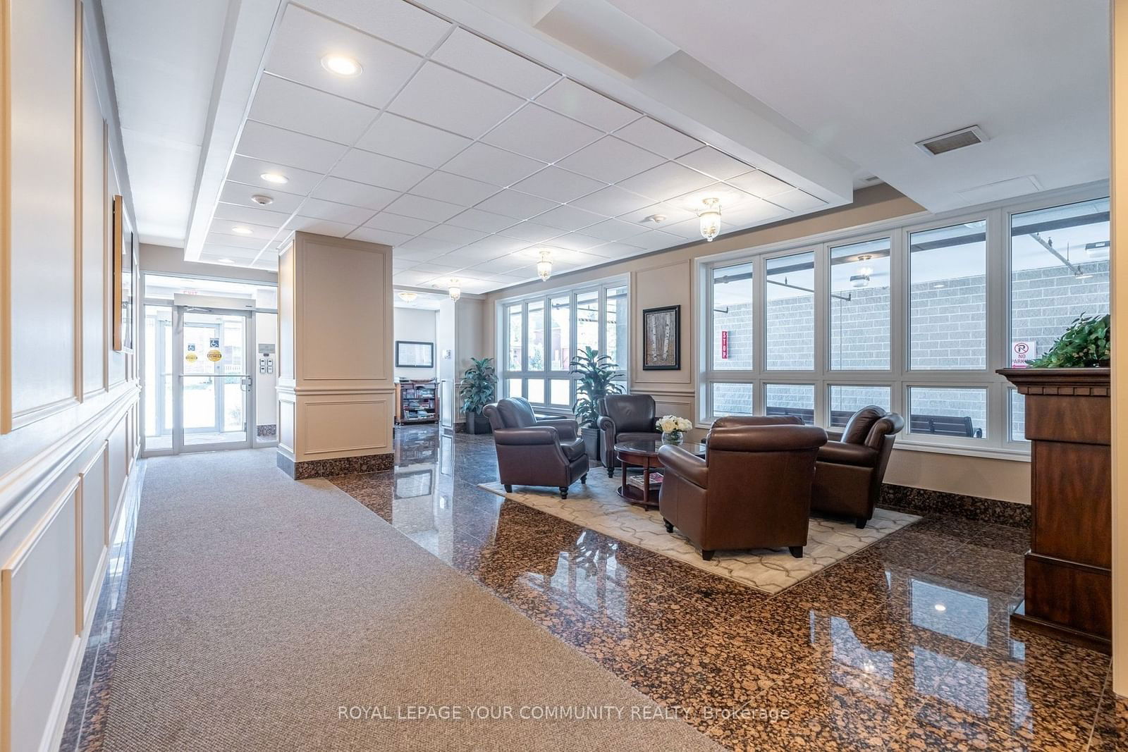 15450 Yonge St, unit 414 for sale