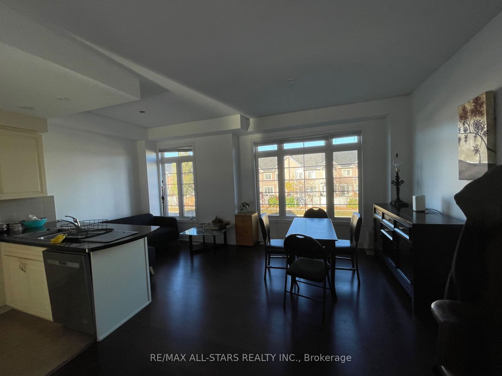 51 Beverley Glen Blvd, unit 42 for rent