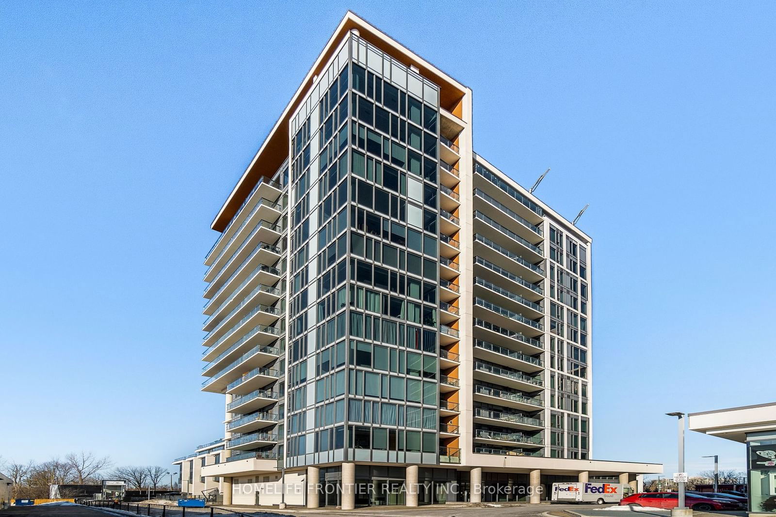 9618 Yonge St, unit TH 102 for rent