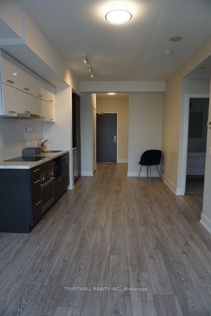 8081 Birchmount Rd, unit 915J for rent