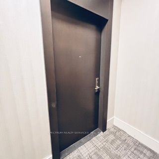 9000 Jane St, unit 2311 for rent