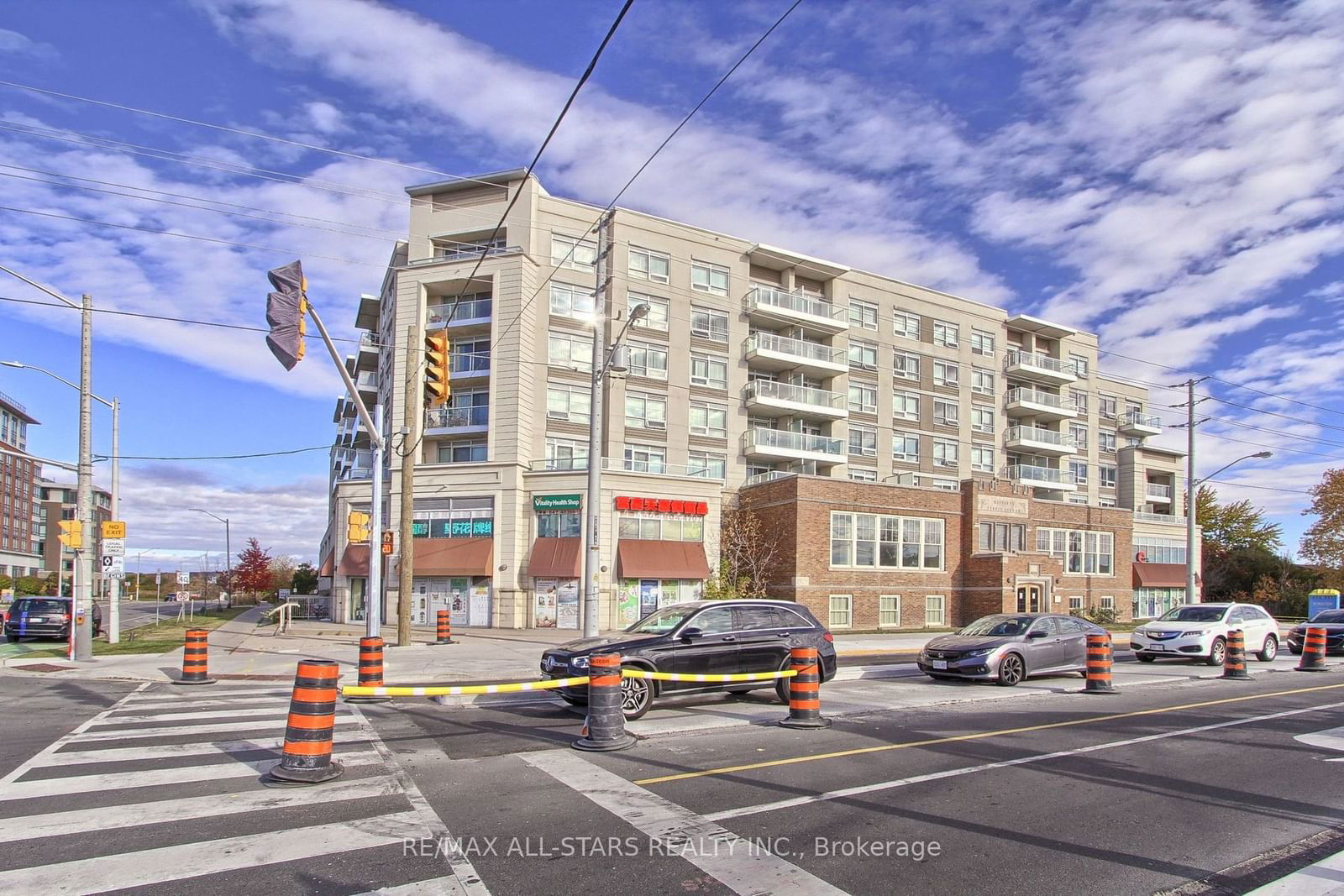 4600 steeles Ave, unit 610 for sale