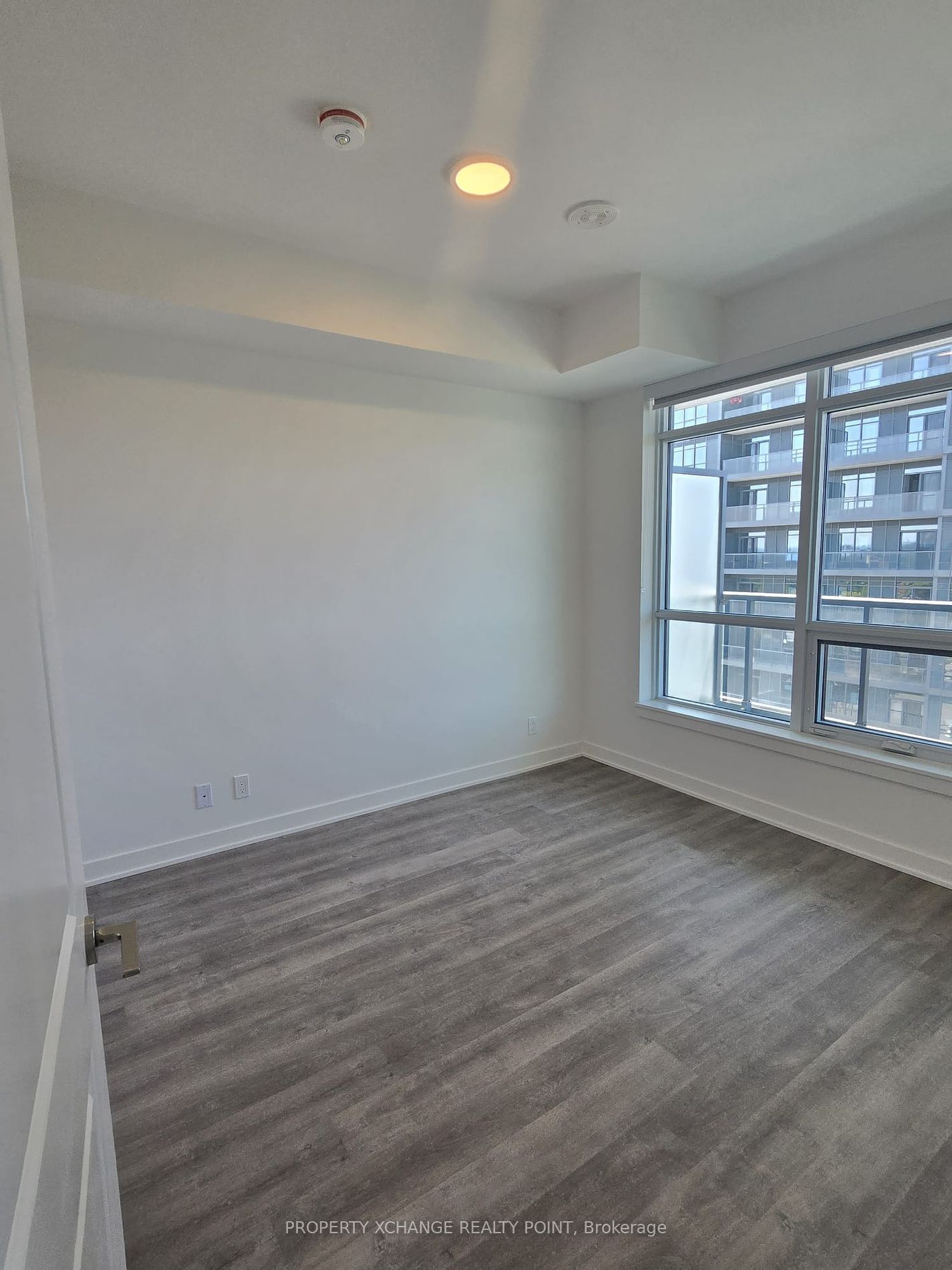 50 Upper Mall Way, unit 1604 for rent