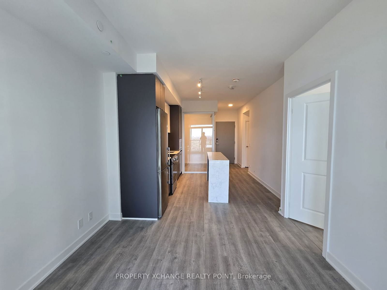 50 Upper Mall Way, unit 1604 for rent