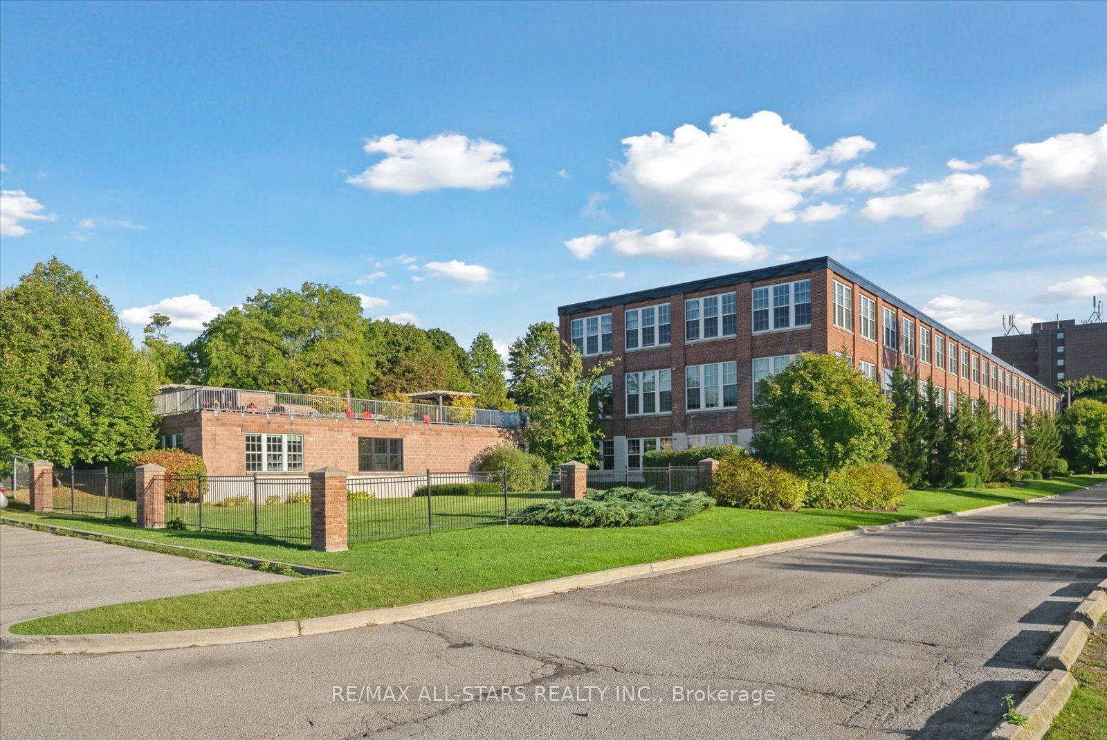 Specialty Lofts, Newmarket, Toronto