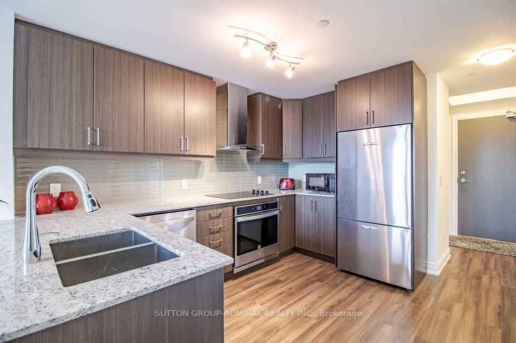 9618 Yonge St, unit 1105 for rent