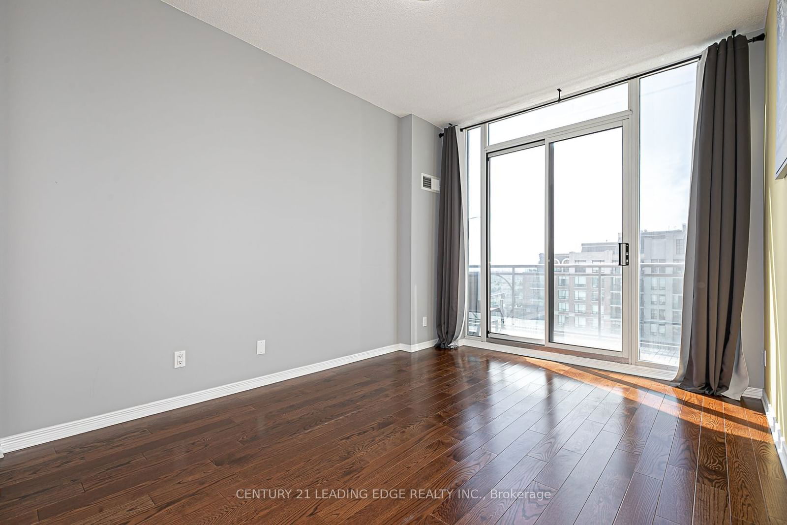 350 Red Maple Rd, unit PH5 for rent