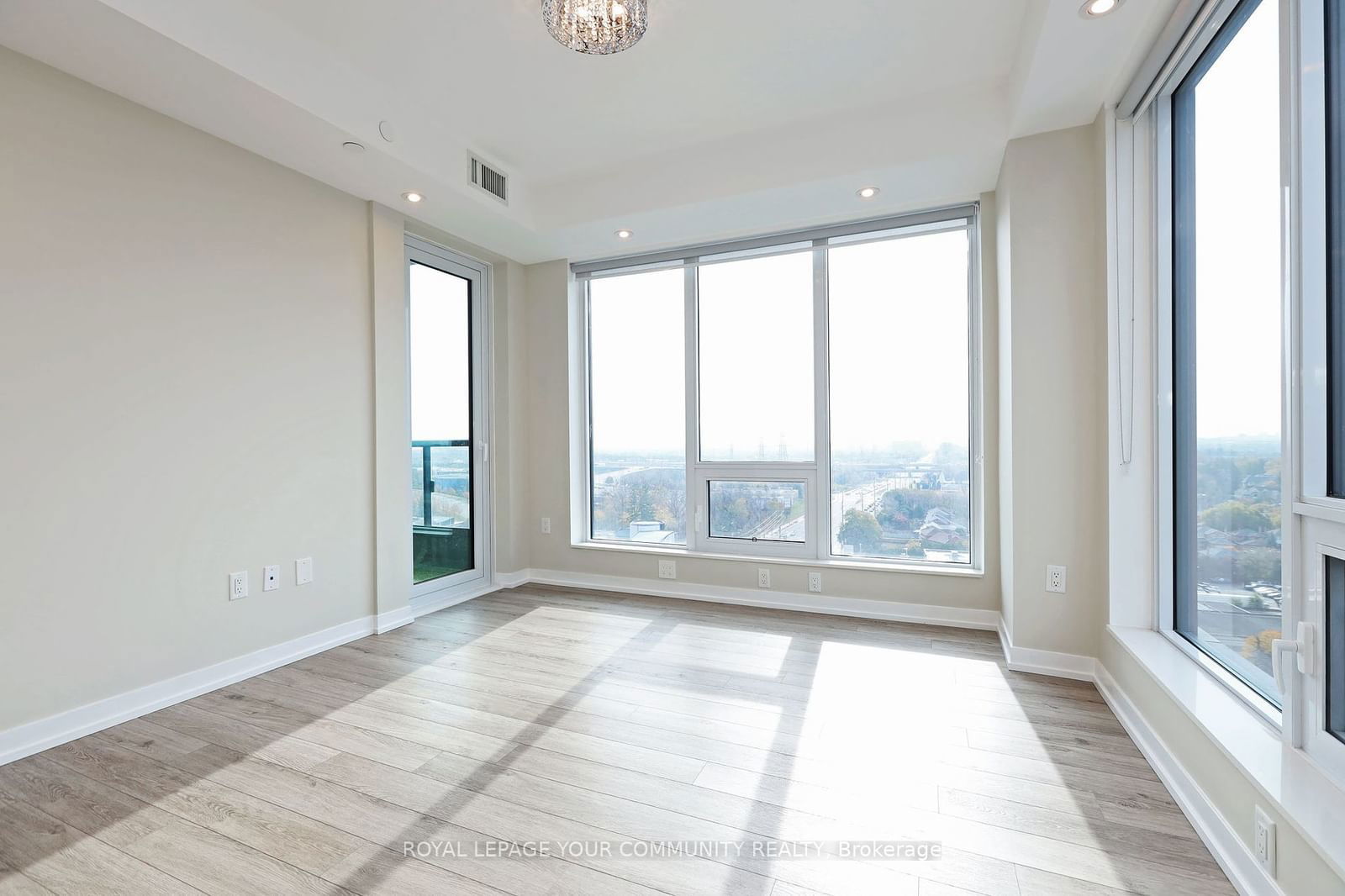 8868 Yonge St, unit 1508 for rent