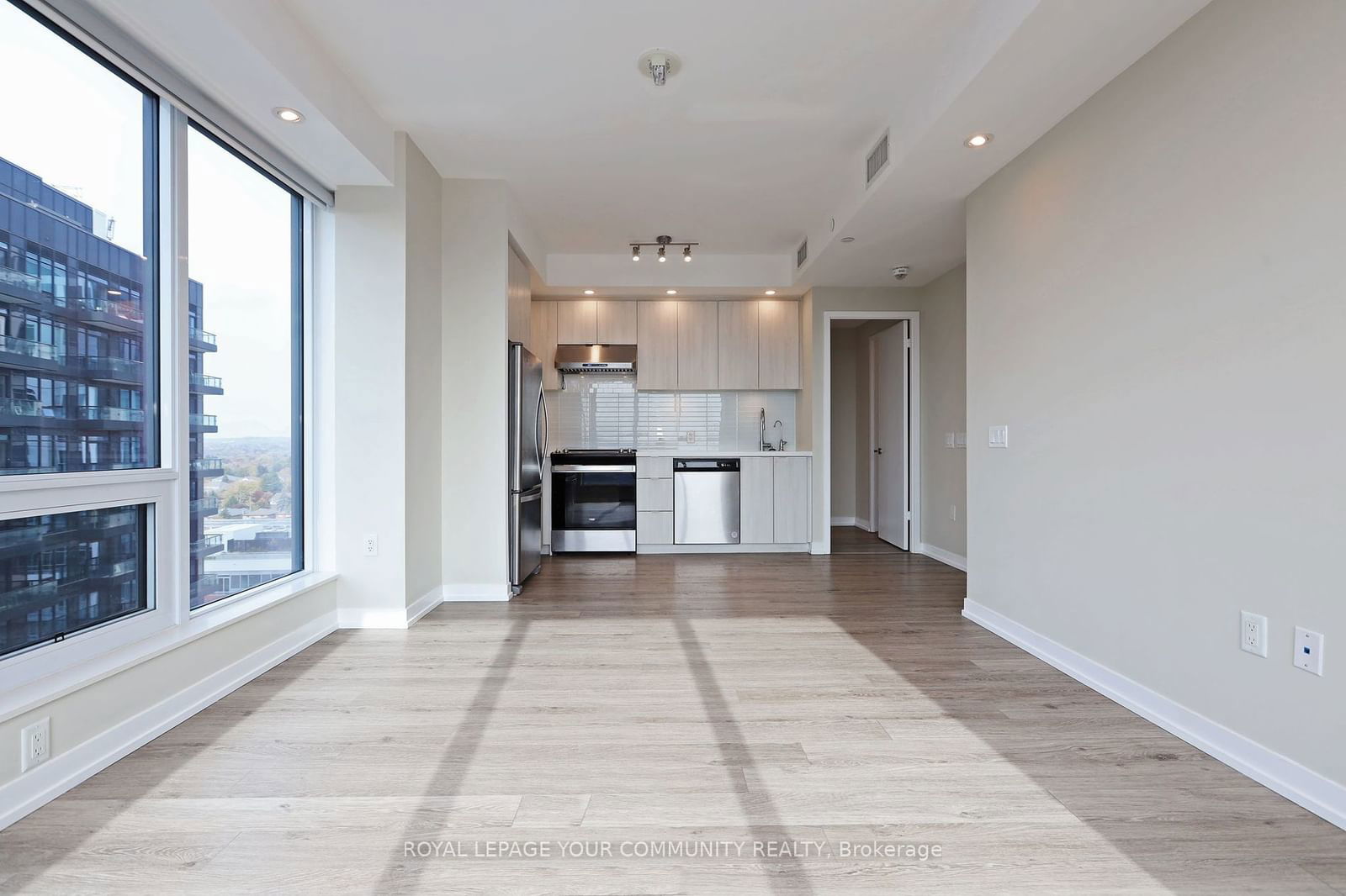 8868 Yonge St, unit 1508 for rent