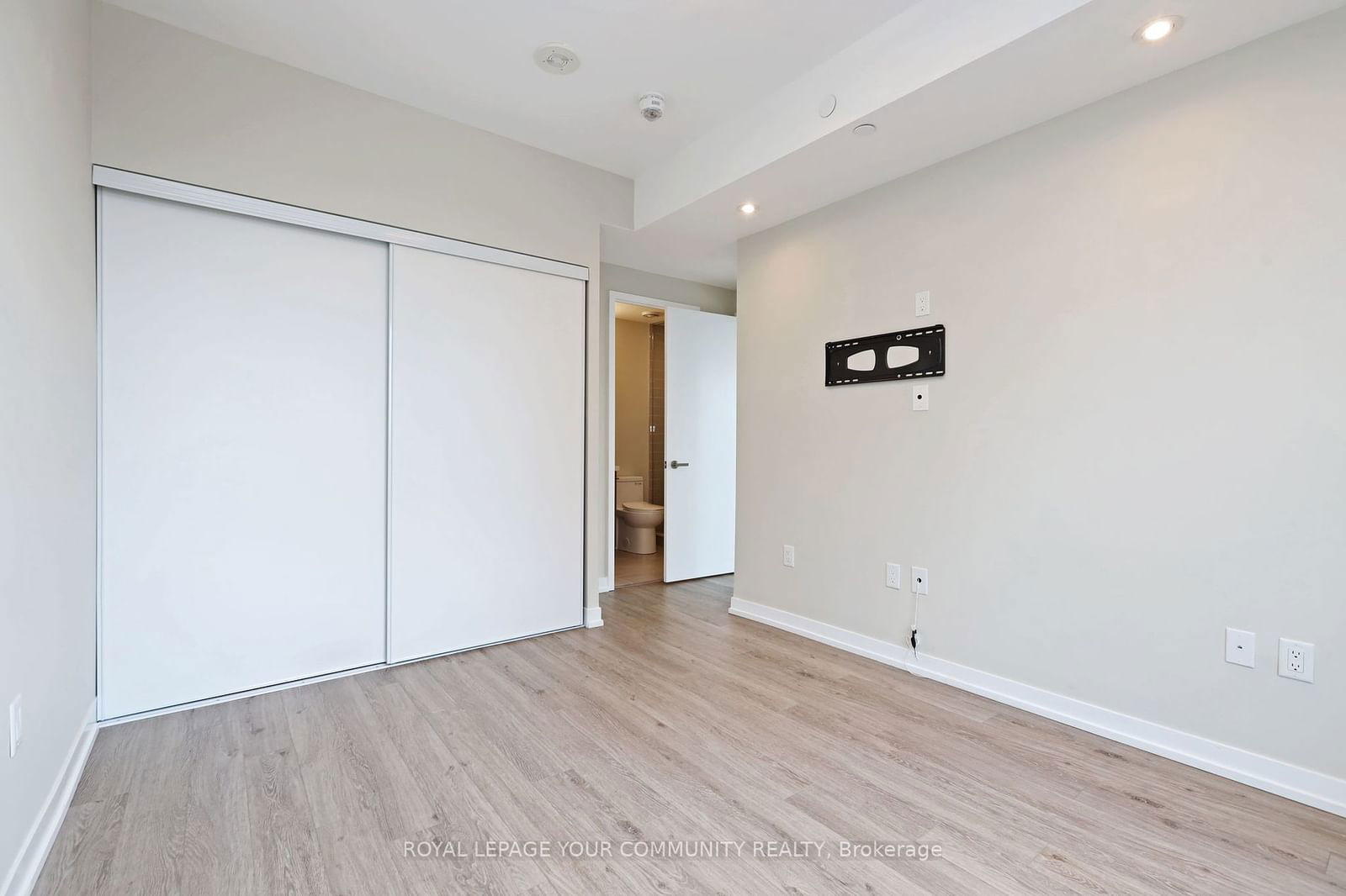 8868 Yonge St, unit 1508 for rent