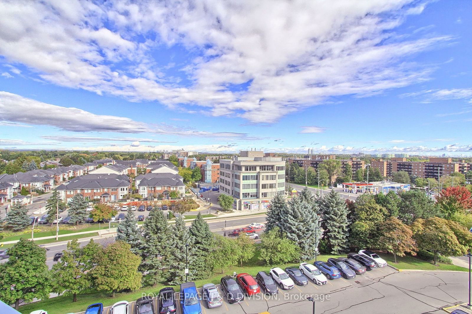 1 Clark Ave W, unit 704 for sale