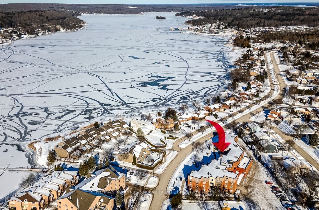 White Sands Condos, Penetanguishene, Toronto