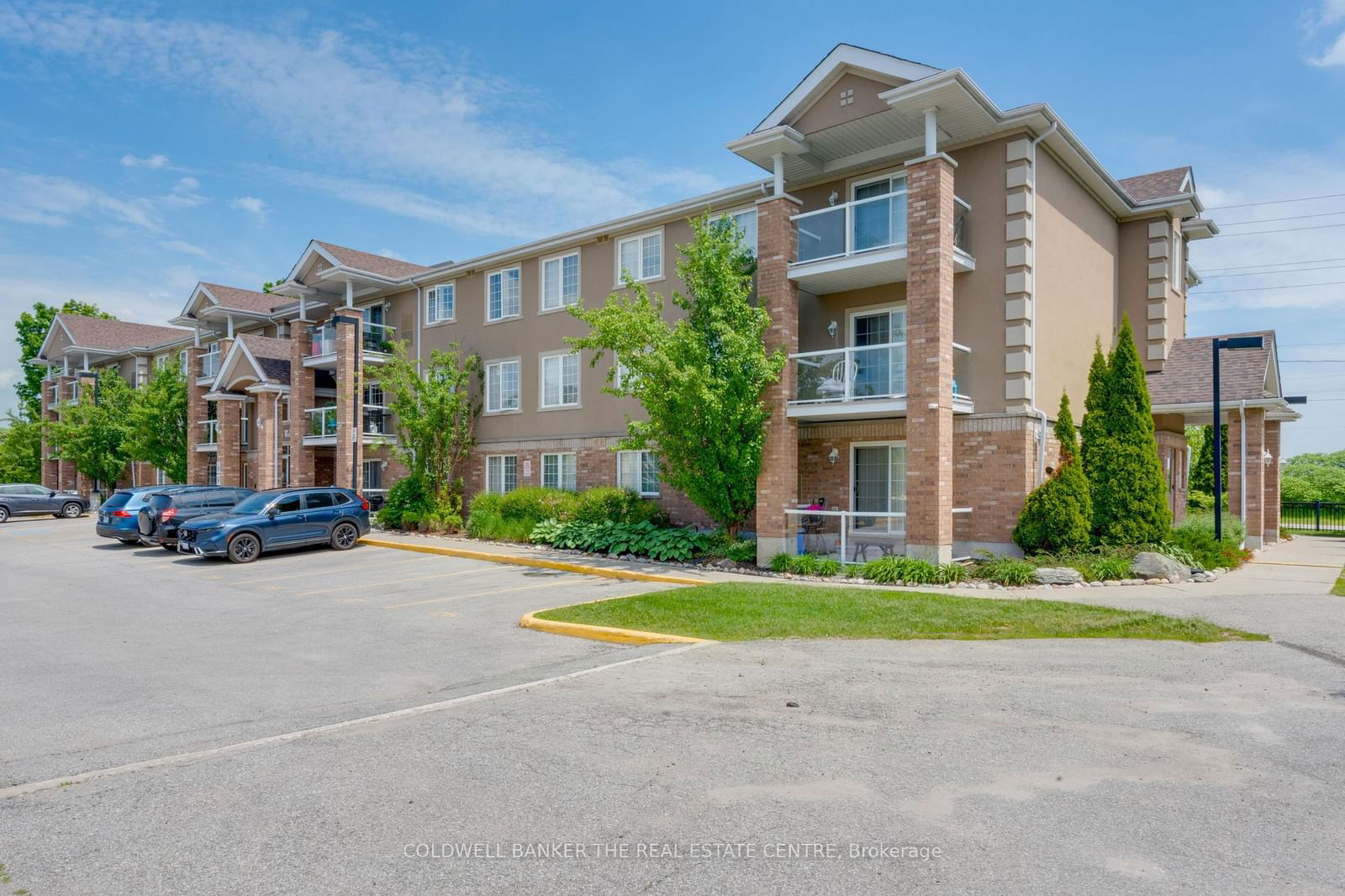 137 Sydenham Wells, unit 15 for rent