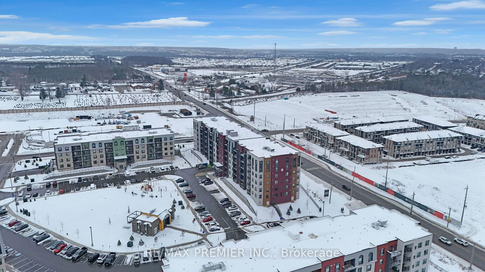 Bistro 6 Condos Sumac, Barrie, Toronto