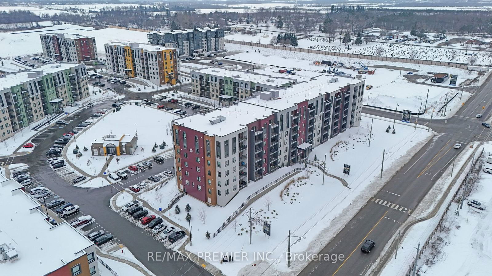 Bistro 6 Condos Sumac, Barrie, Toronto