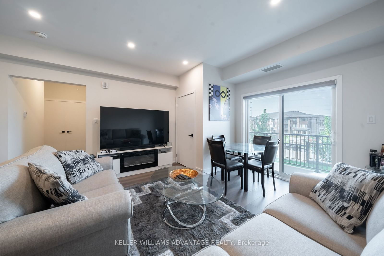 4 Spice Way, unit 104 for sale