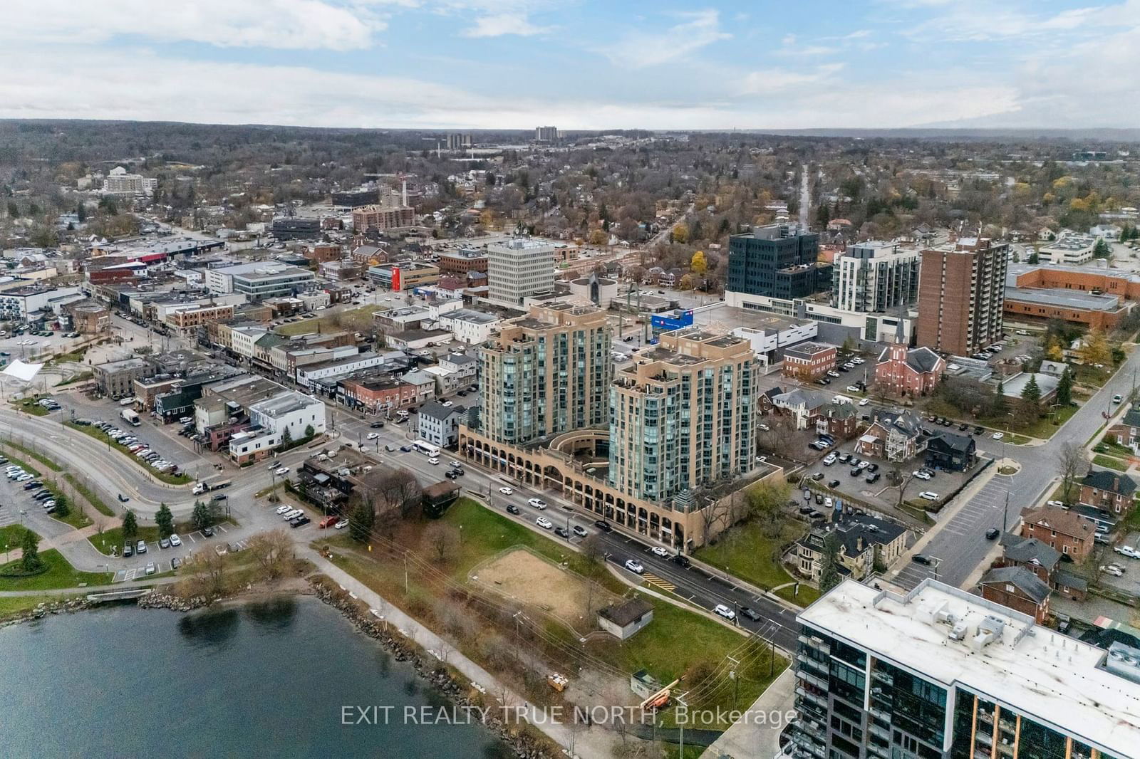 140 Dunlop St E, unit 1502 for sale