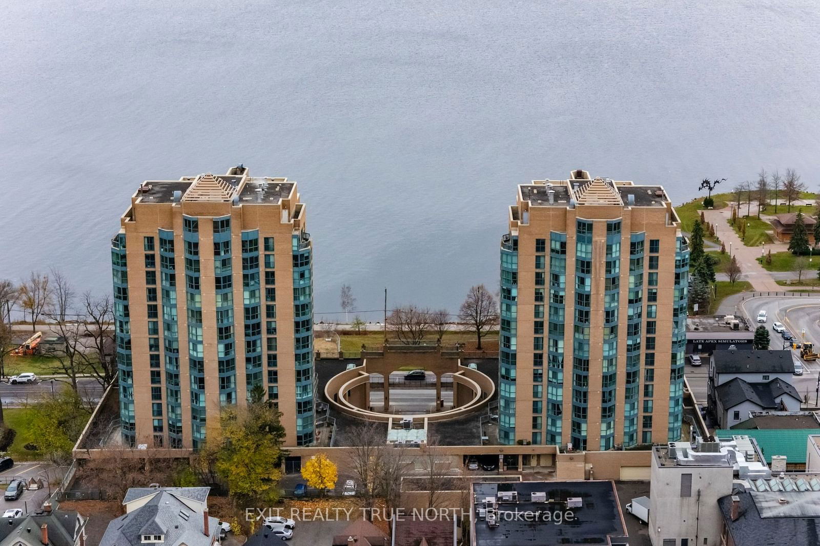 Bayshore Landing II, Barrie, Toronto