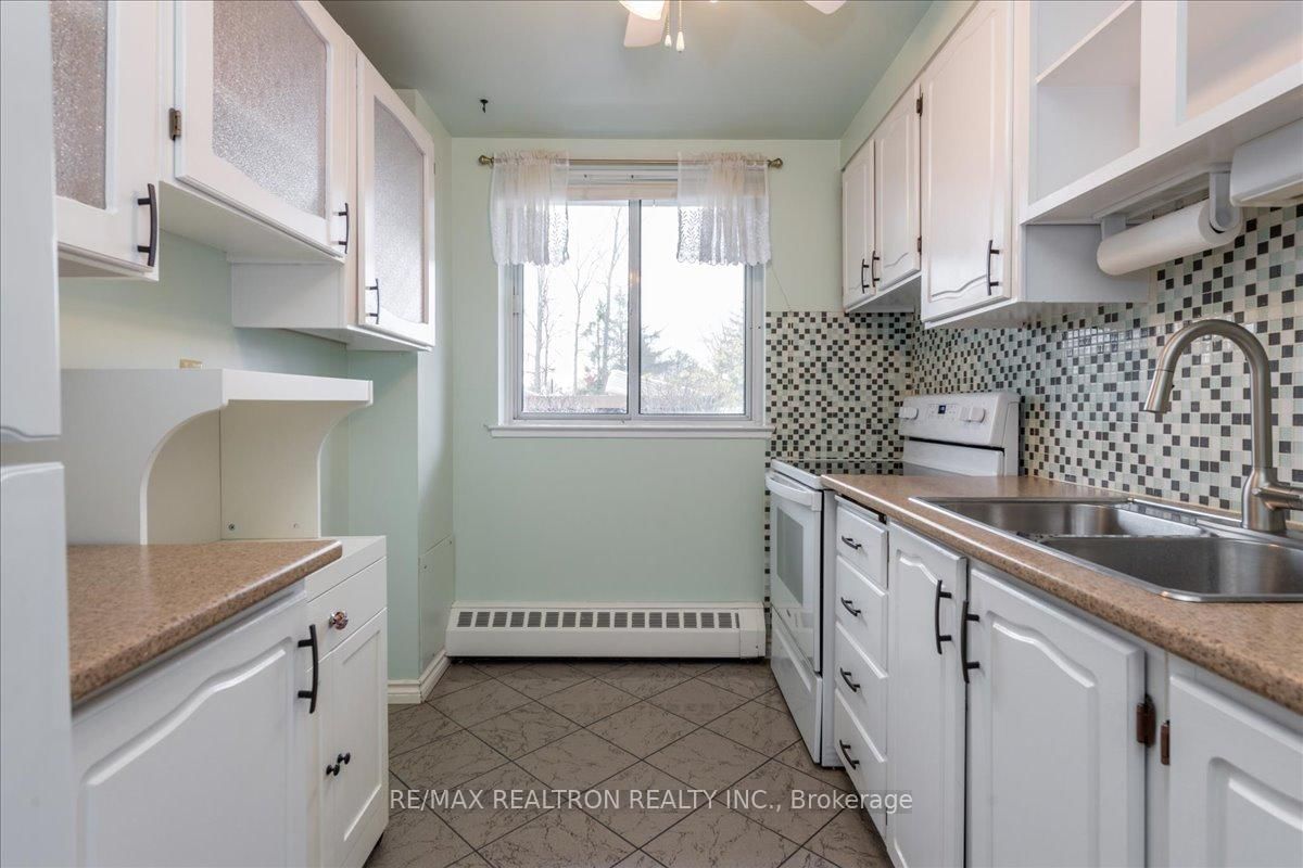 414 Blake St, unit 103 for sale