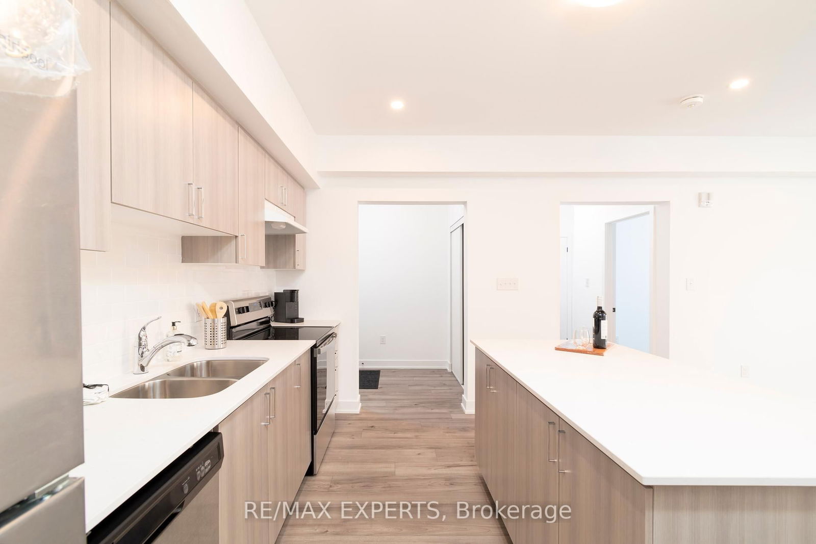 4 Spice Way, unit 410 for rent