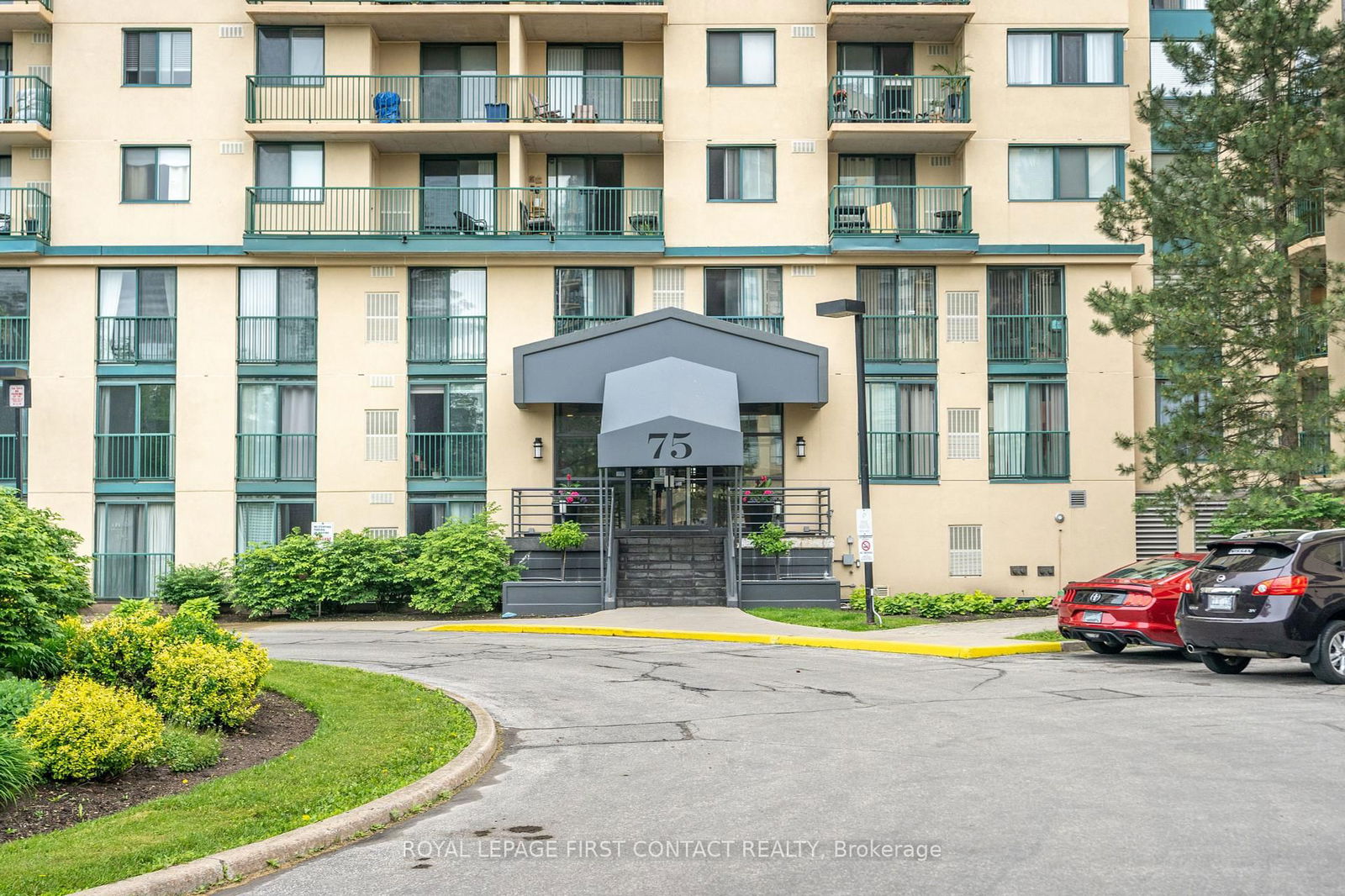 75 Ellen St, unit 1504 for rent