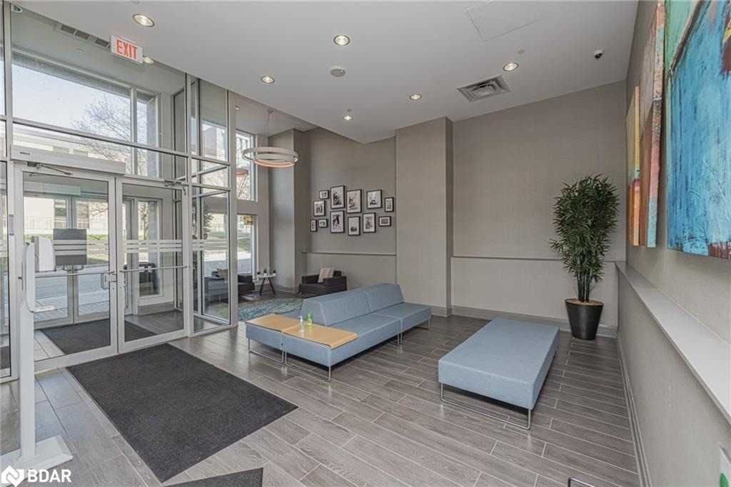 111 Worsley St, unit 412 for sale - image #3