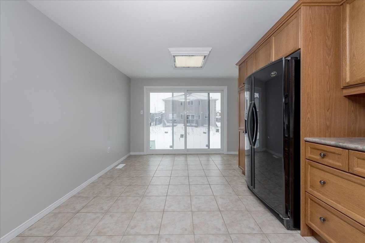 16 Majesty Blvd for sale in Innis Shore - image #2