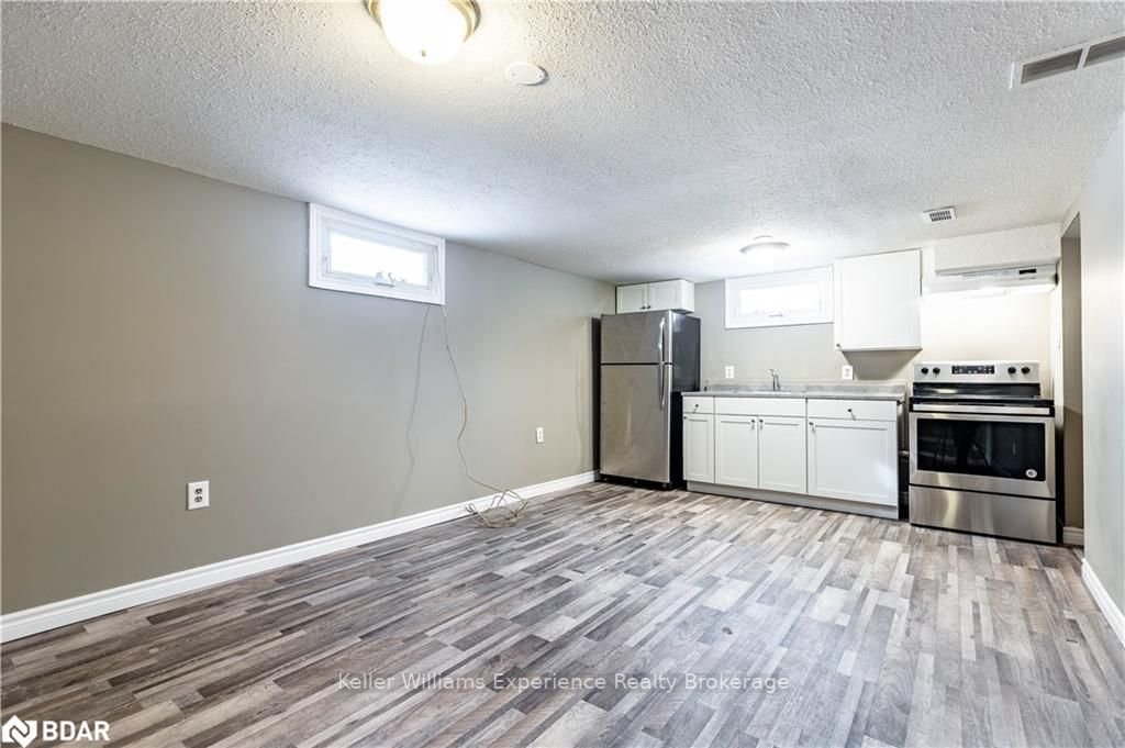 203 Dunlop St W, unit lower-u for rent in Queen's Park - image #3