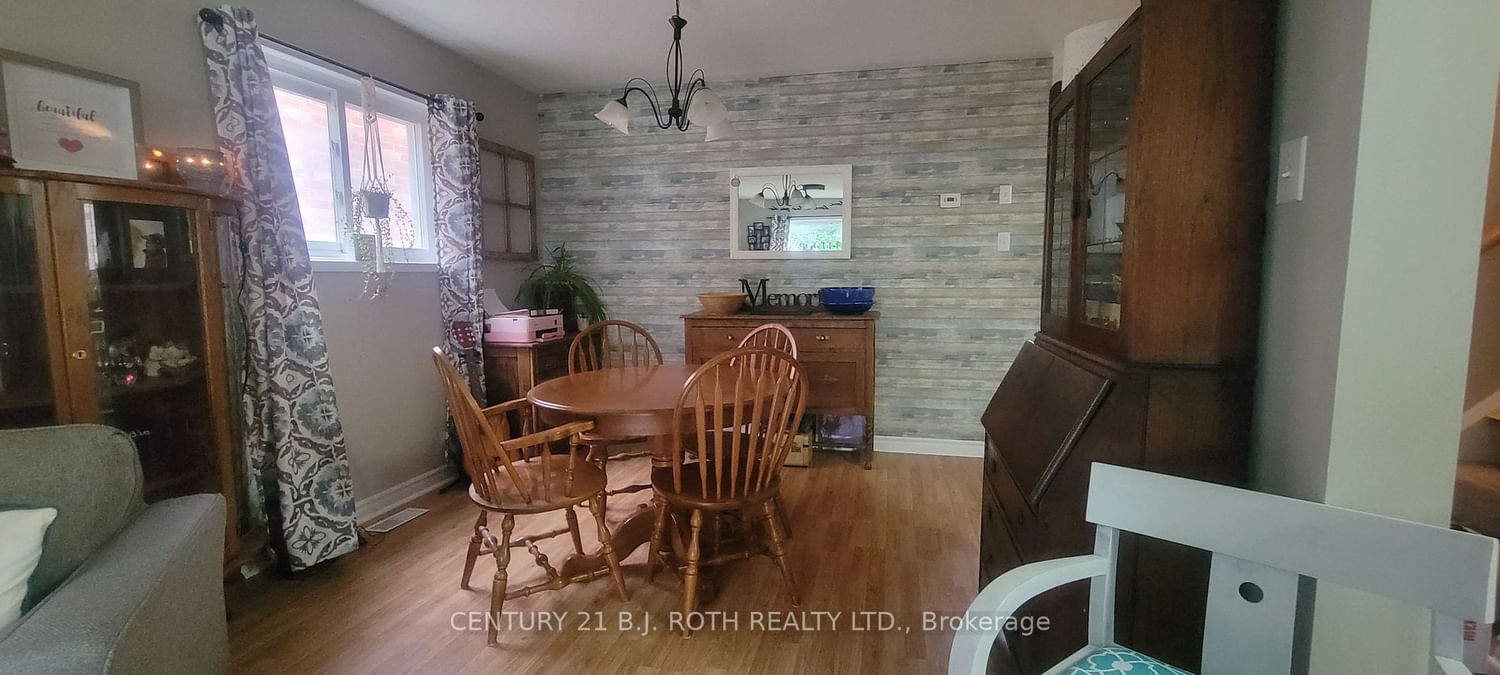 4 Bates Crt for rent in Painswick North - image #4