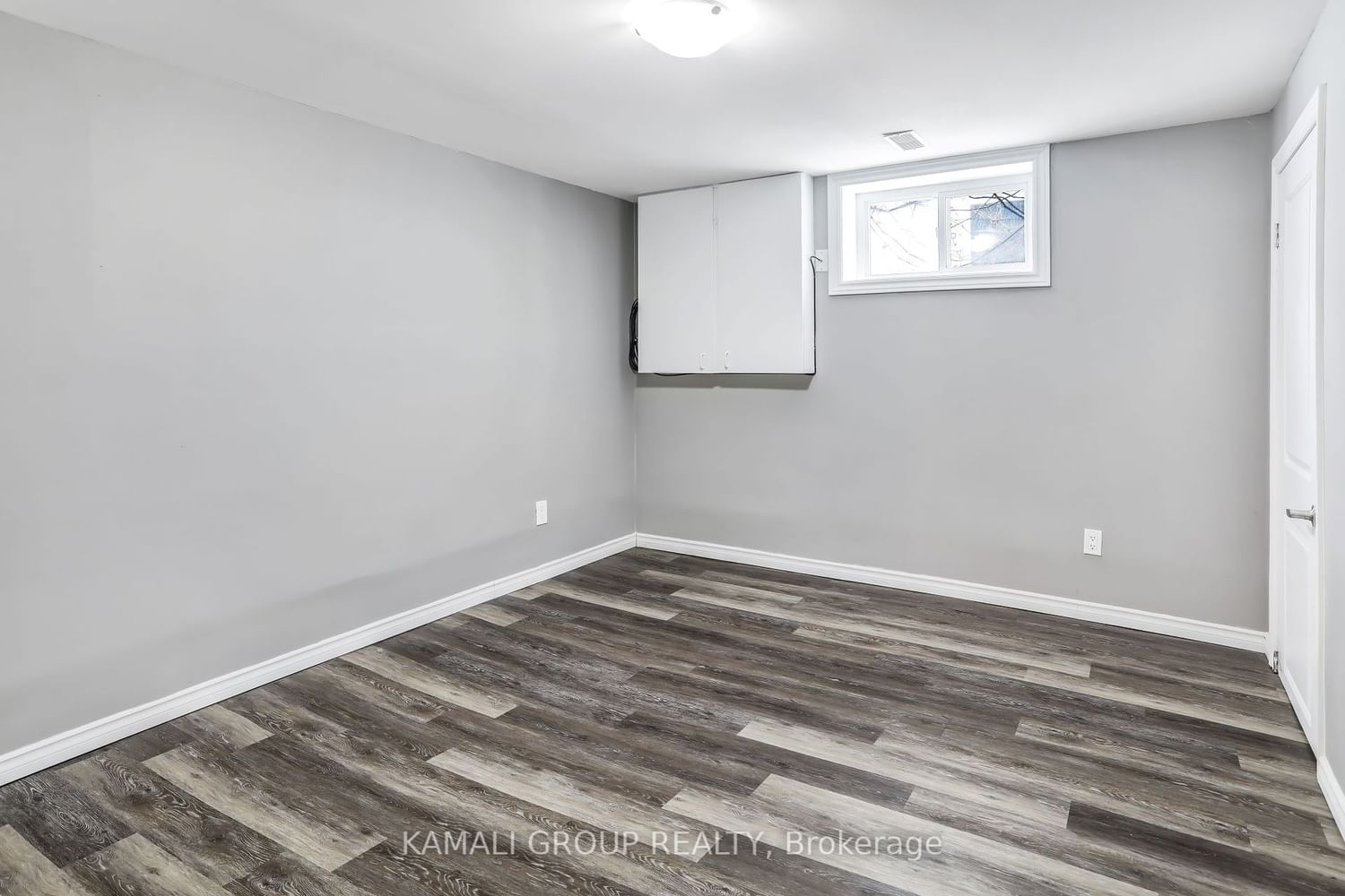 188 St Vincent St, unit basement for rent