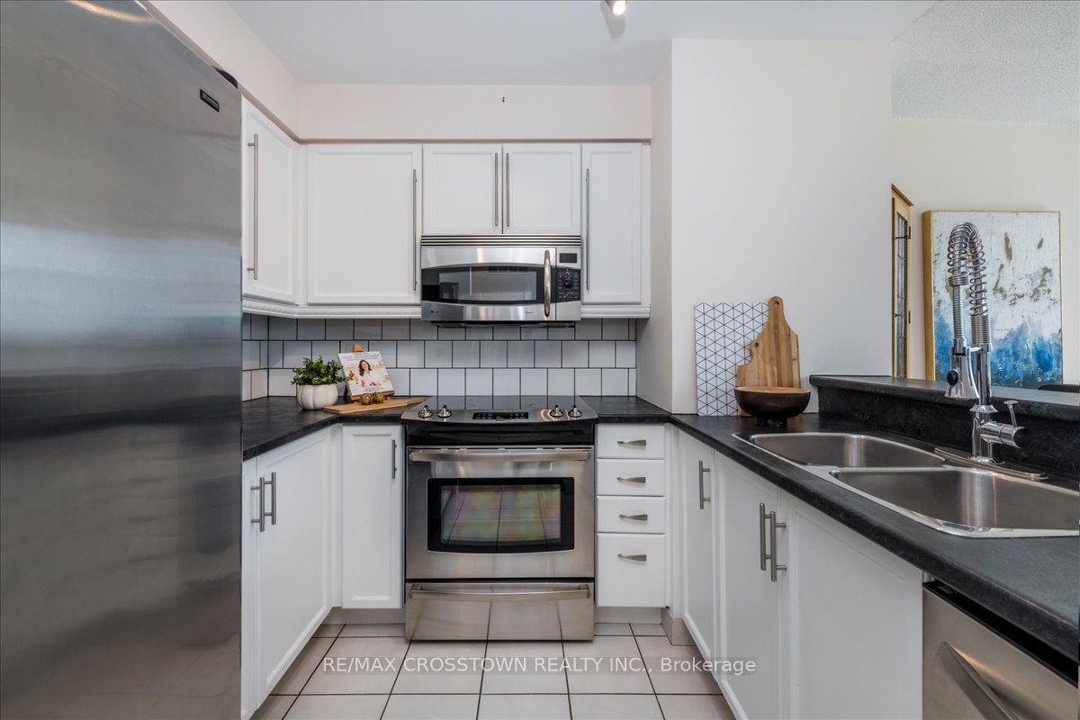 140 Dunlop St, unit 1202 for sale - image #15