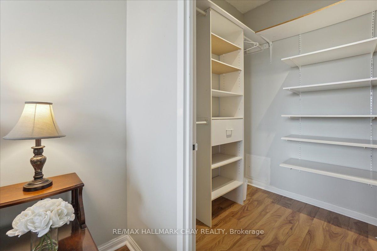 75 Ellen St, unit 1703 for sale - image #27