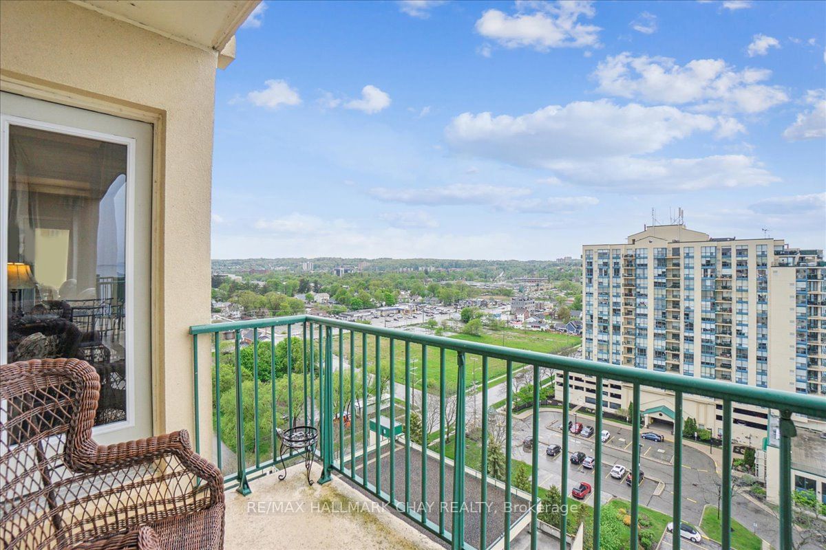 75 Ellen St, unit 1703 for sale - image #36