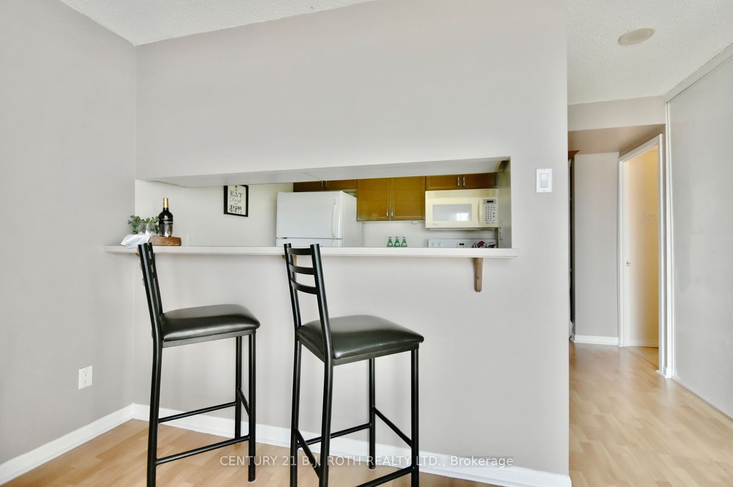 75 Ellen St, unit 1201 for sale - image #11