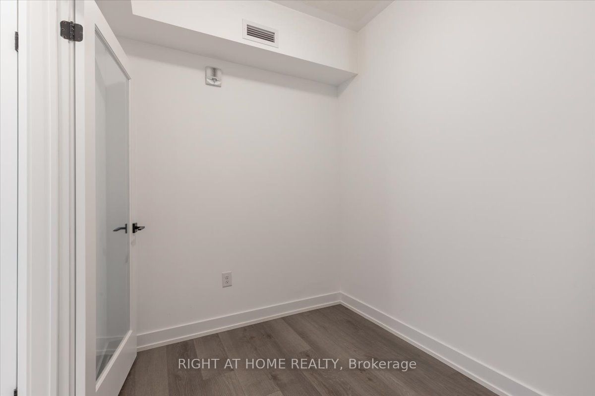 4 Spice Way, unit 105 for sale - image #10