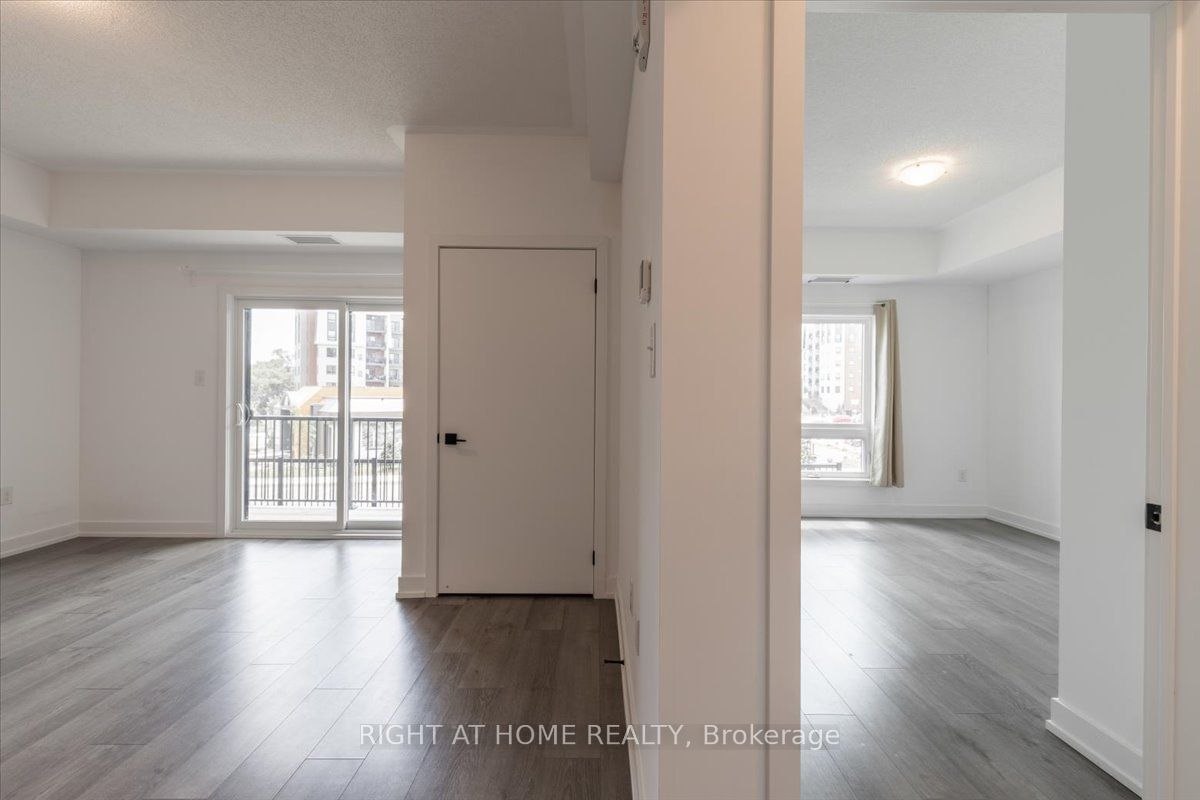 4 Spice Way, unit 105 for sale - image #13