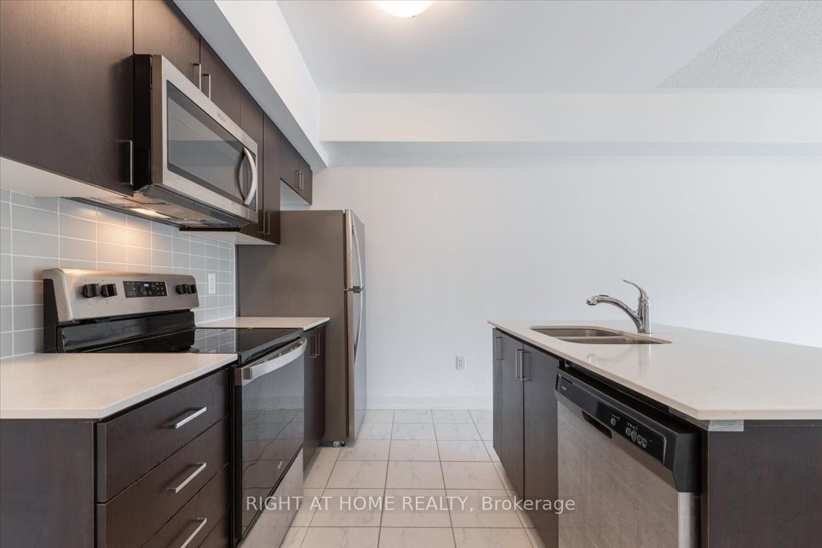 4 Spice Way, unit 105 for sale - image #6