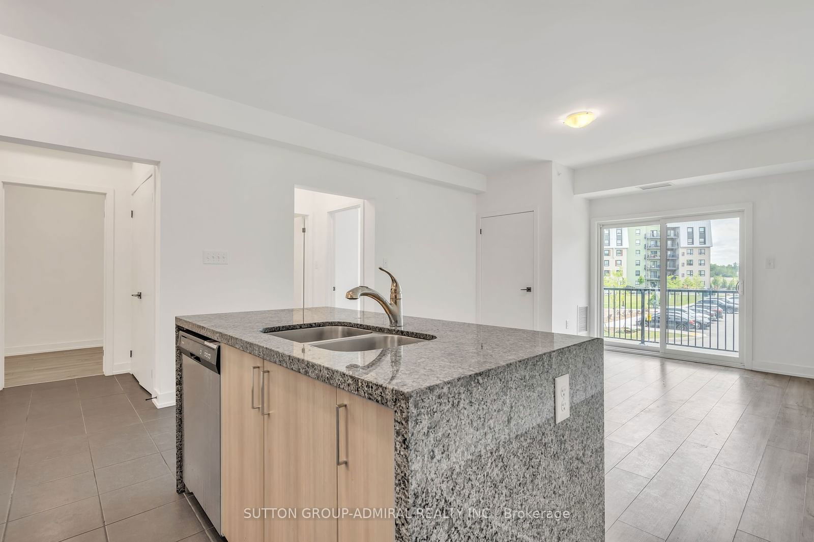 4 Spice Way, unit 111 for sale - image #12