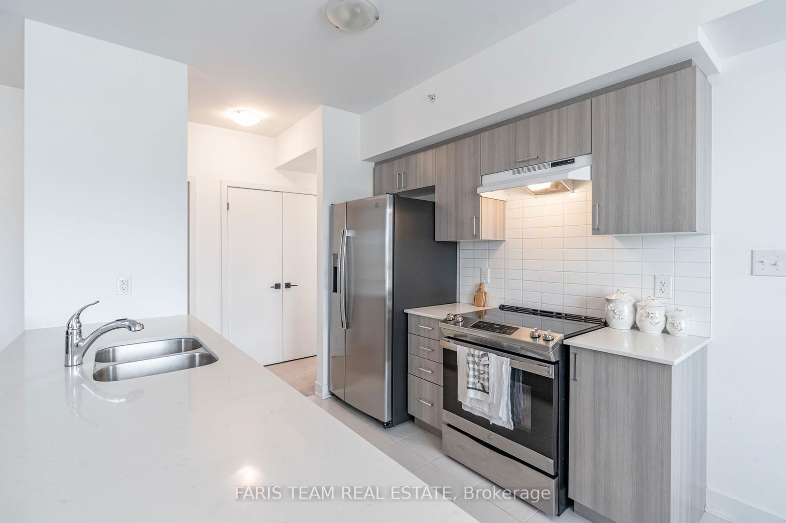 6 Spice Way, unit 302 for sale - image #6