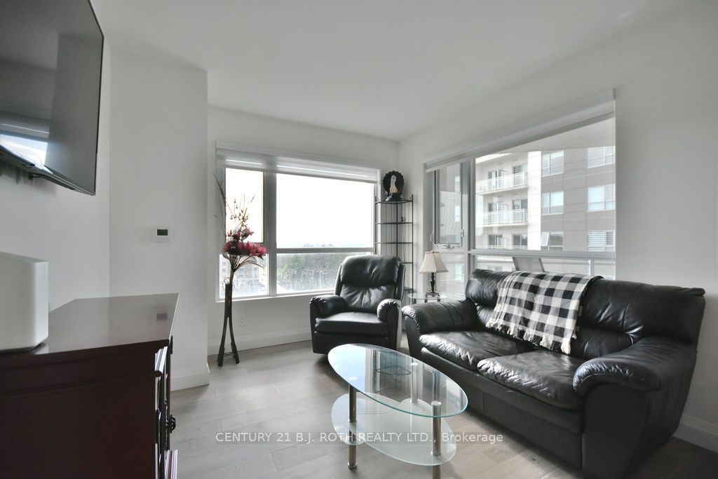 58 Lakeside Terr, unit 818 for sale