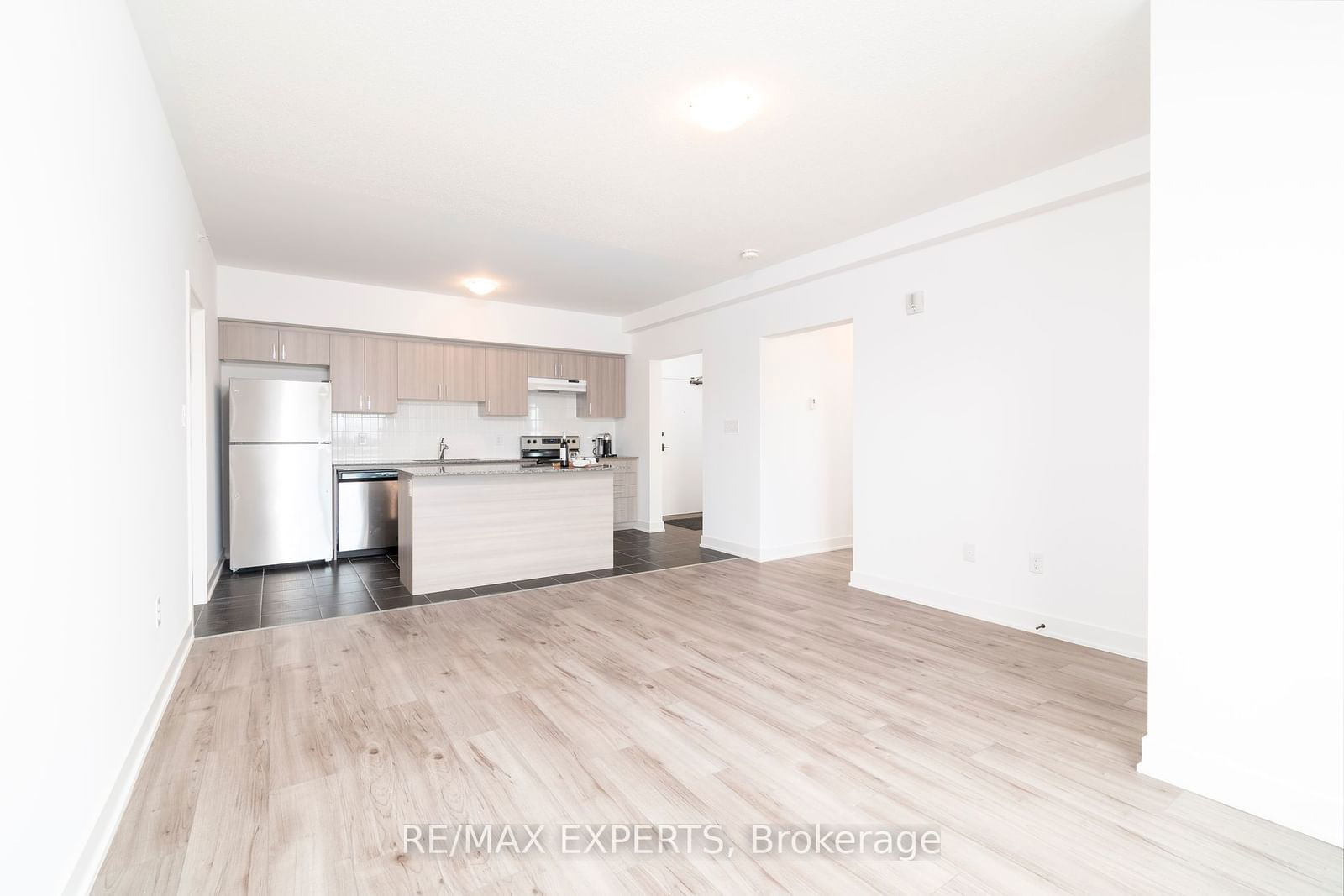 4 Spice Way, unit 604 for rent - image #3