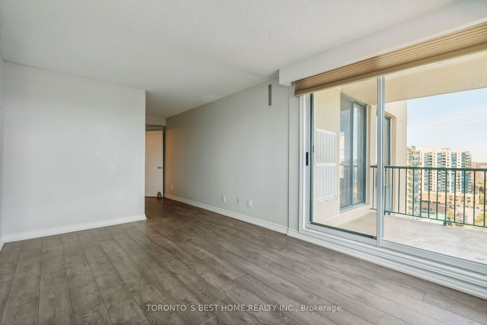 75 Ellen St, unit 1509 for sale - image #23