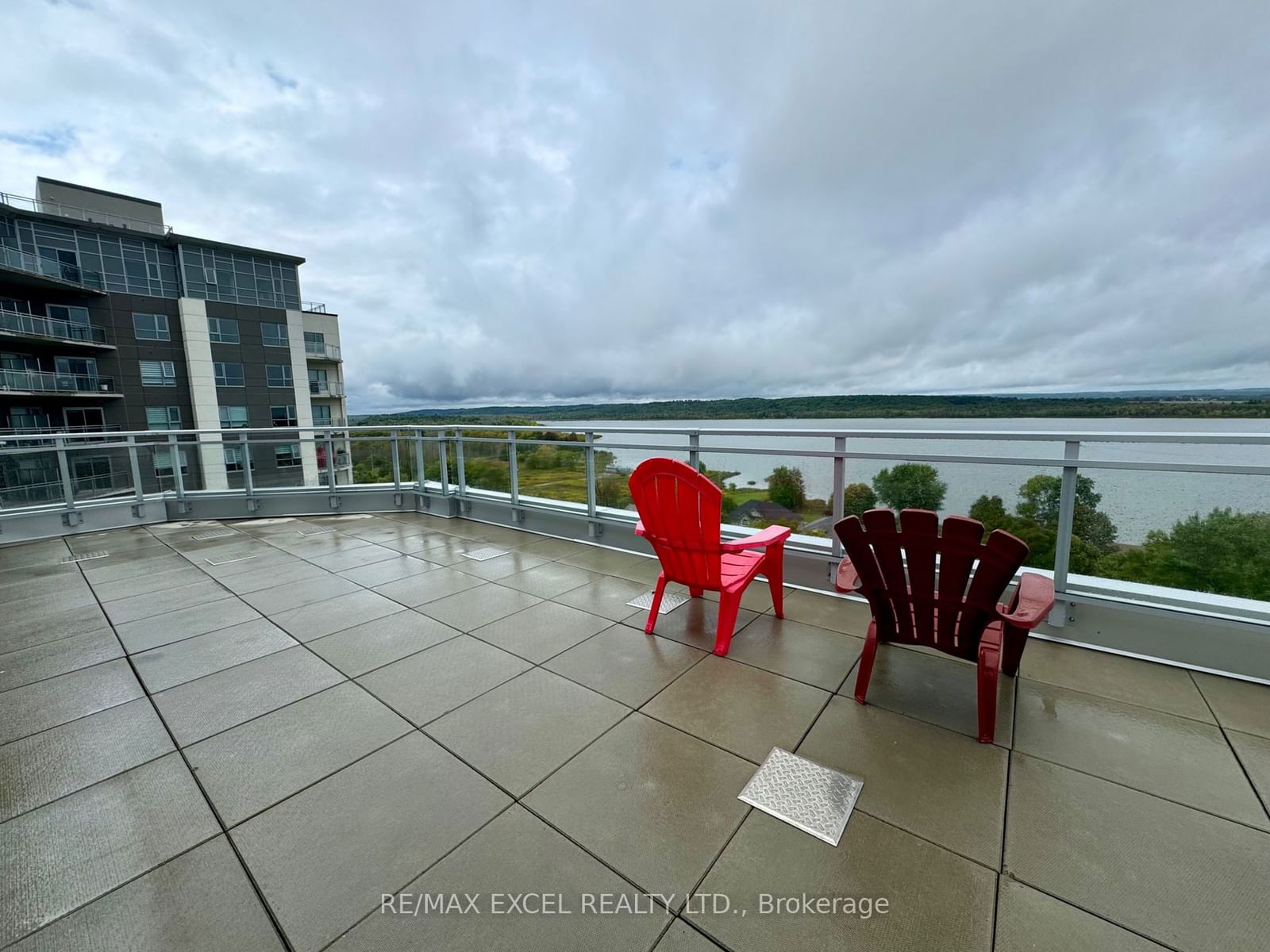 58 Lakeside Terr, unit 1005 for sale