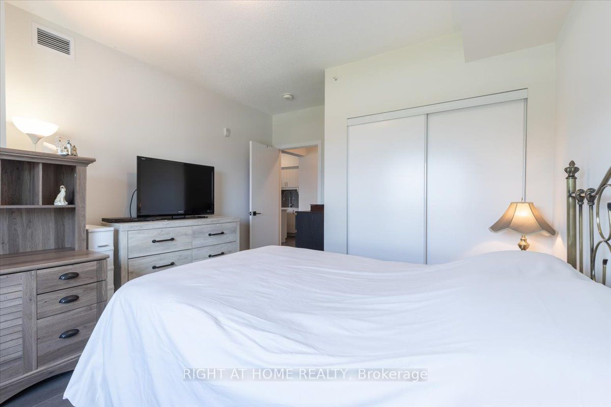 6 SPICE Way, unit 303 for sale - image #19