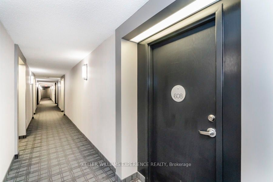 75 Ellen St, unit 608 for sale - image #6