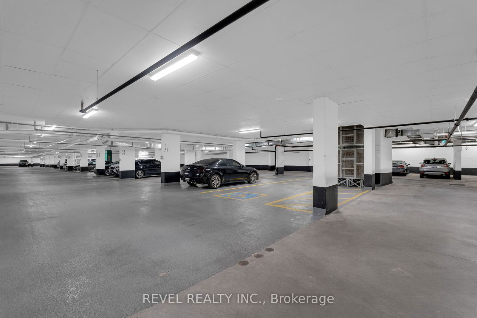 681 Yonge St, unit 311 for sale